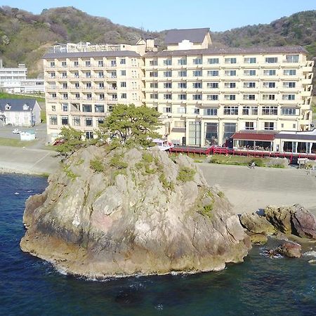 Yura Onsen Yaotome Hotell Tsuruoka Eksteriør bilde